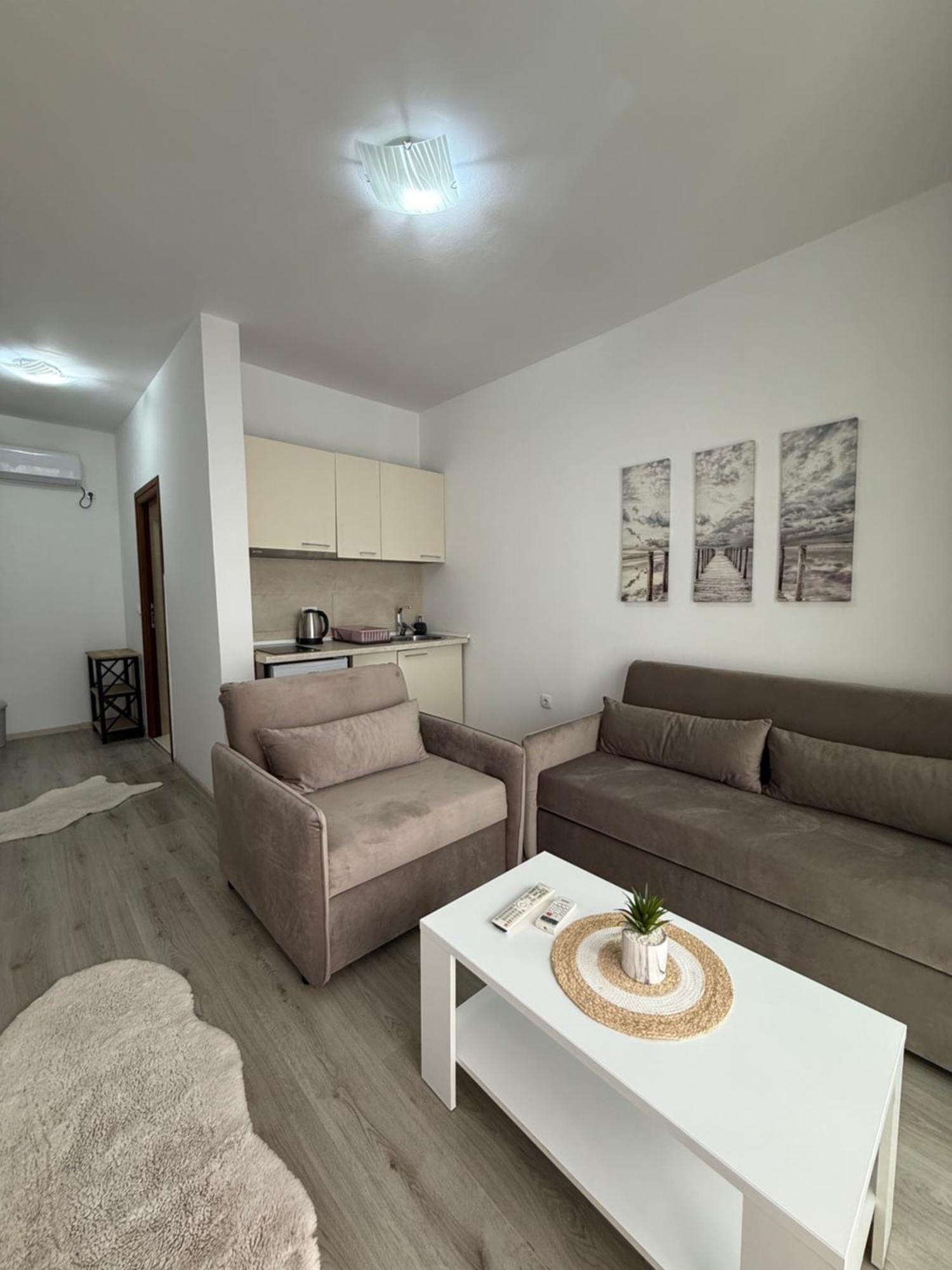Apartments Amar Ulcinj Exterior photo